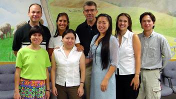 Front row: Alma Islas, Nora Vergara, Marisa Wong, Kristy, Ricardo Verdugo. Back row: Charles Farber, Rosina Fossati, JFM, 2001